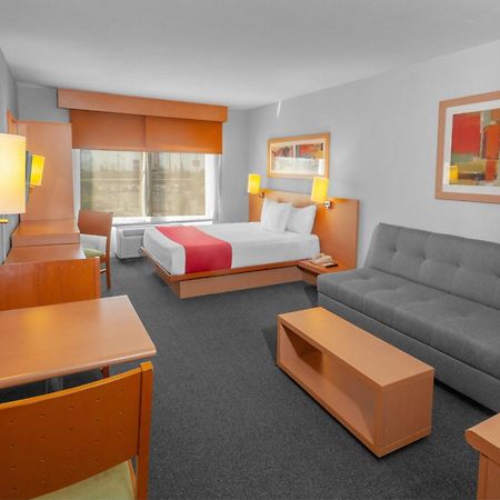 City Express By Marriott Celaya Parque Luaran gambar
