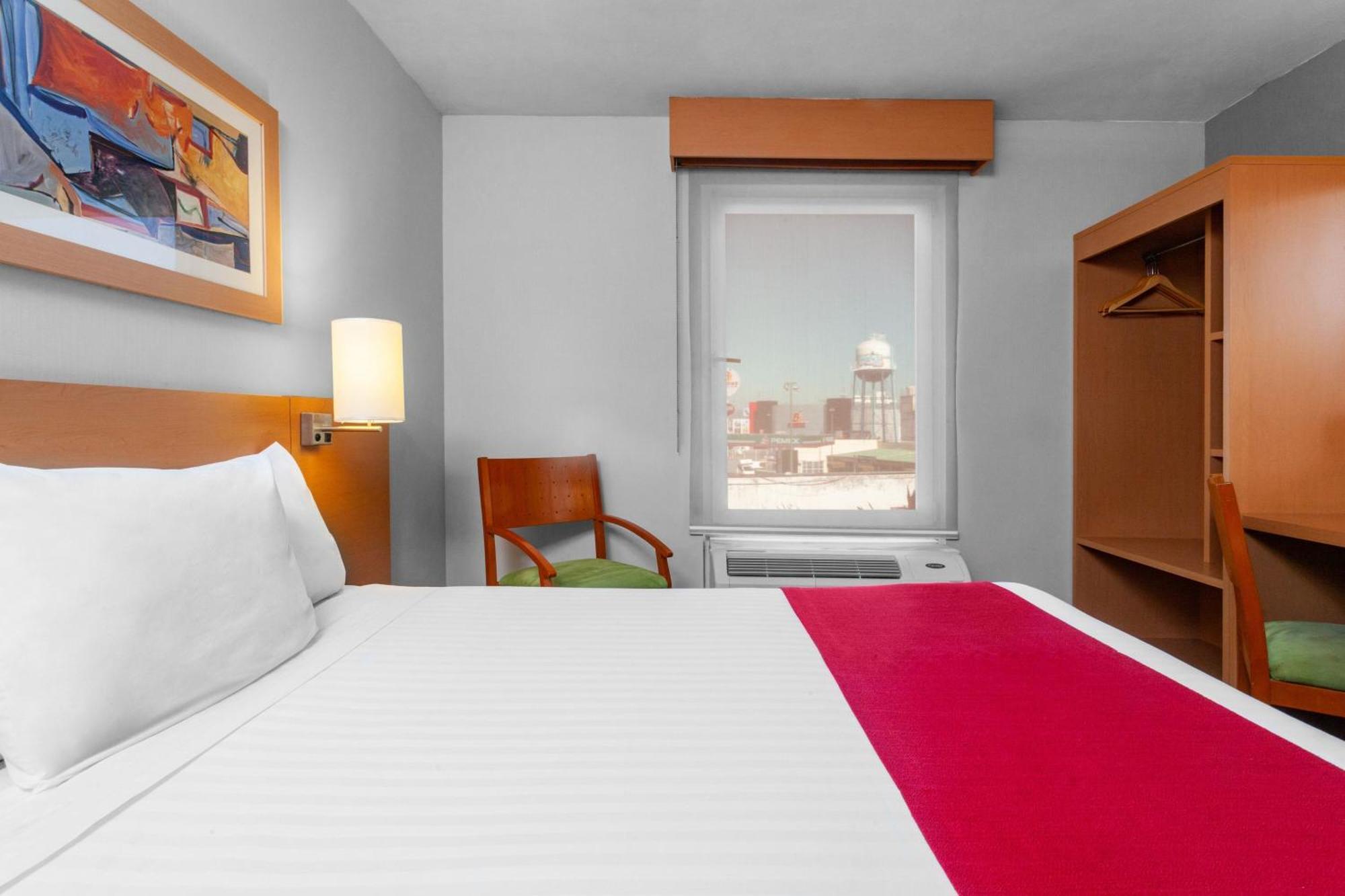 City Express By Marriott Celaya Parque Luaran gambar