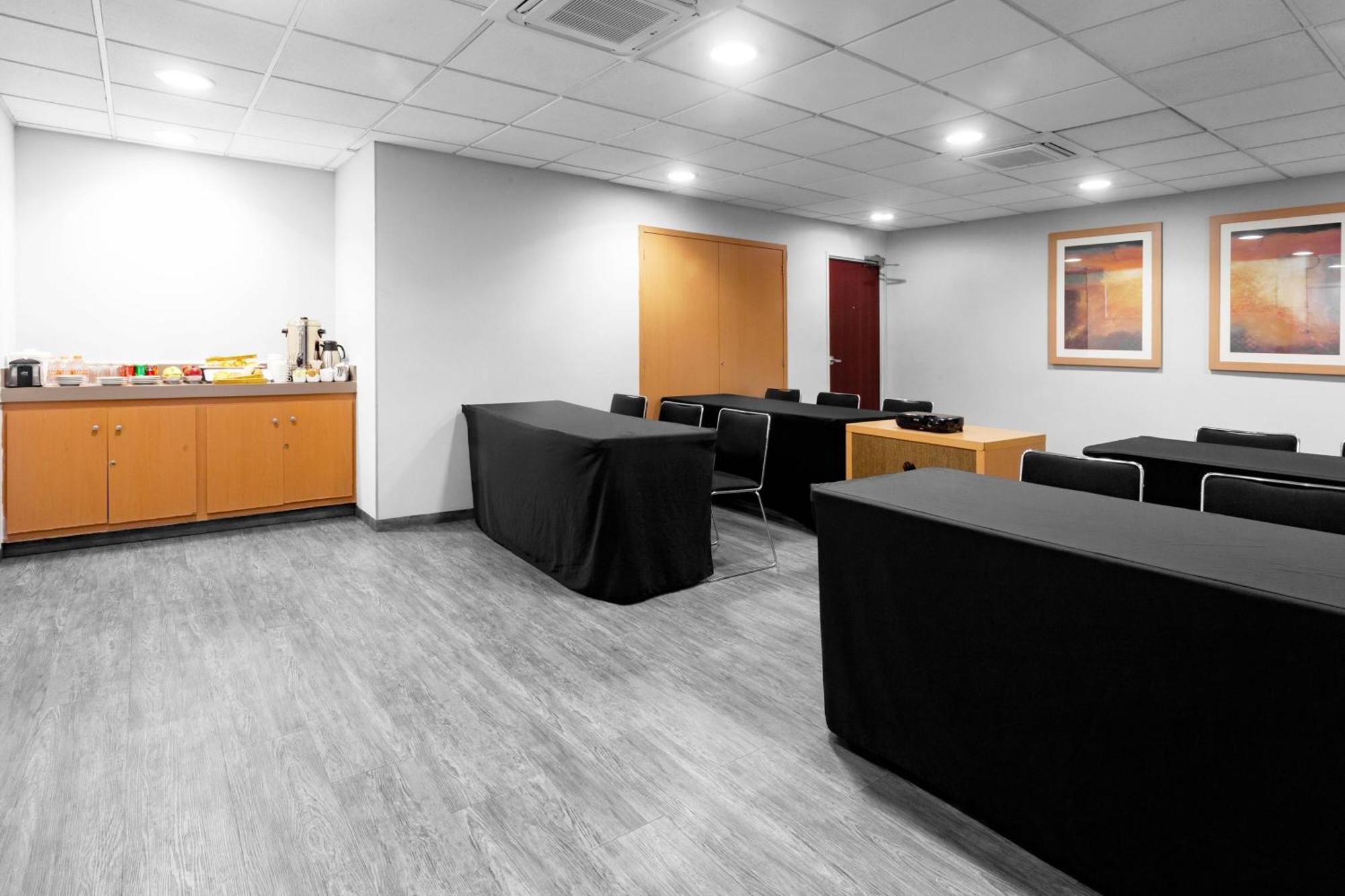 City Express By Marriott Celaya Parque Luaran gambar