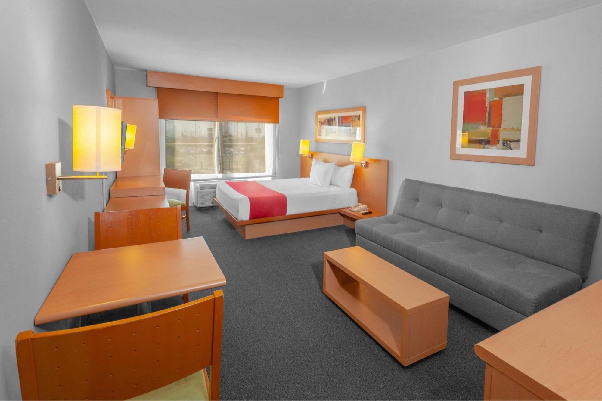 City Express By Marriott Celaya Parque Luaran gambar
