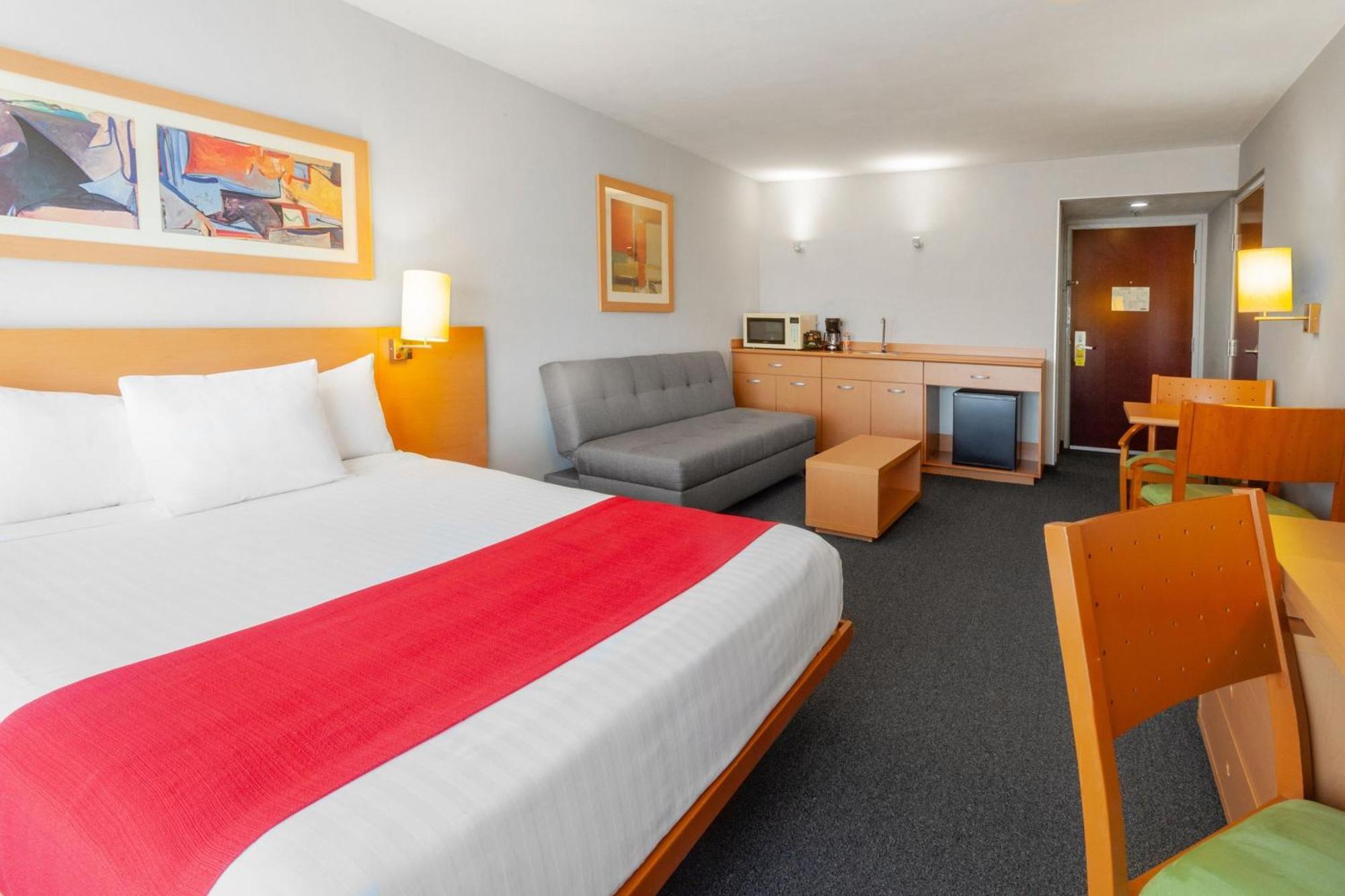 City Express By Marriott Celaya Parque Luaran gambar
