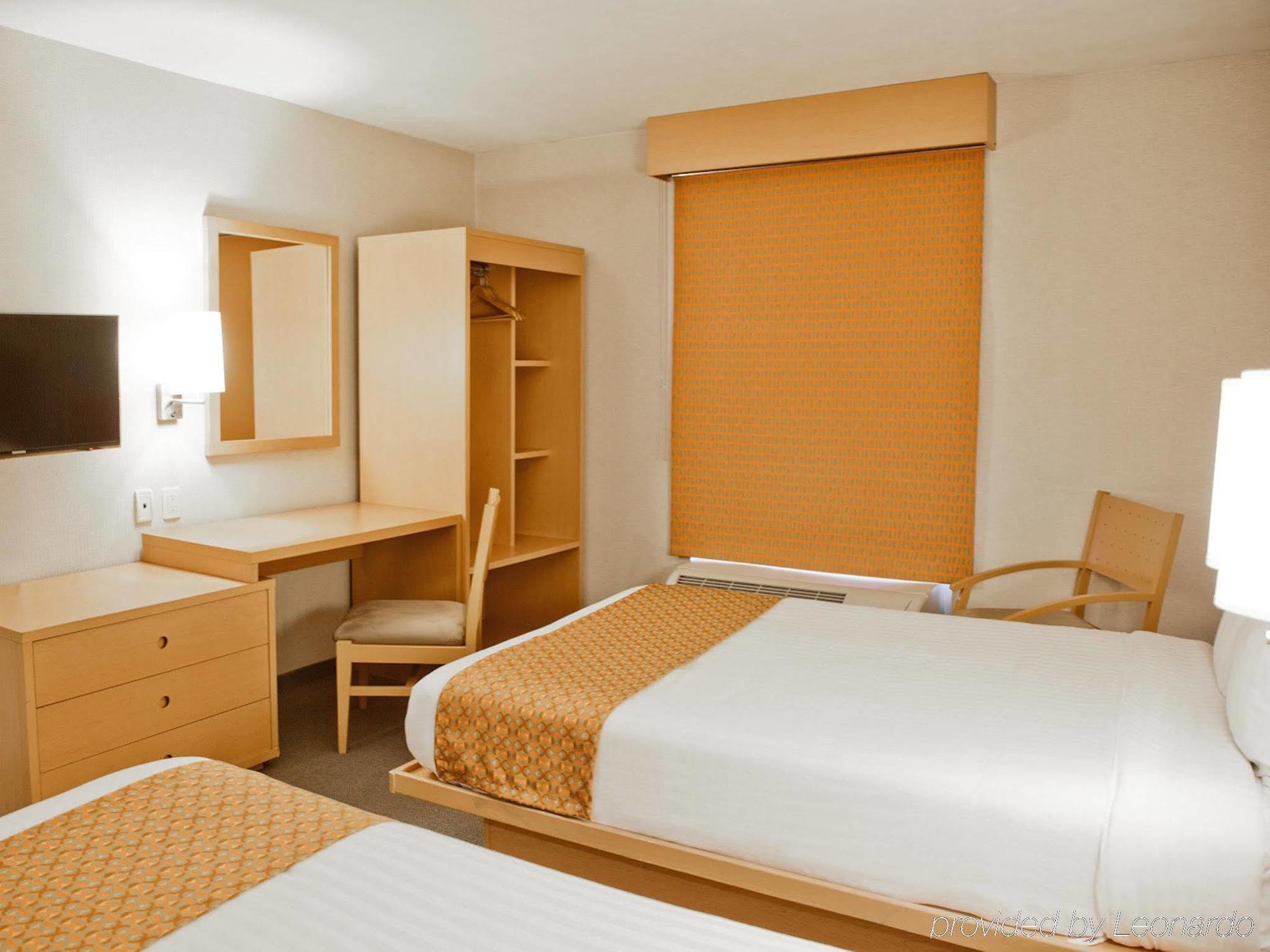 City Express By Marriott Celaya Parque Luaran gambar