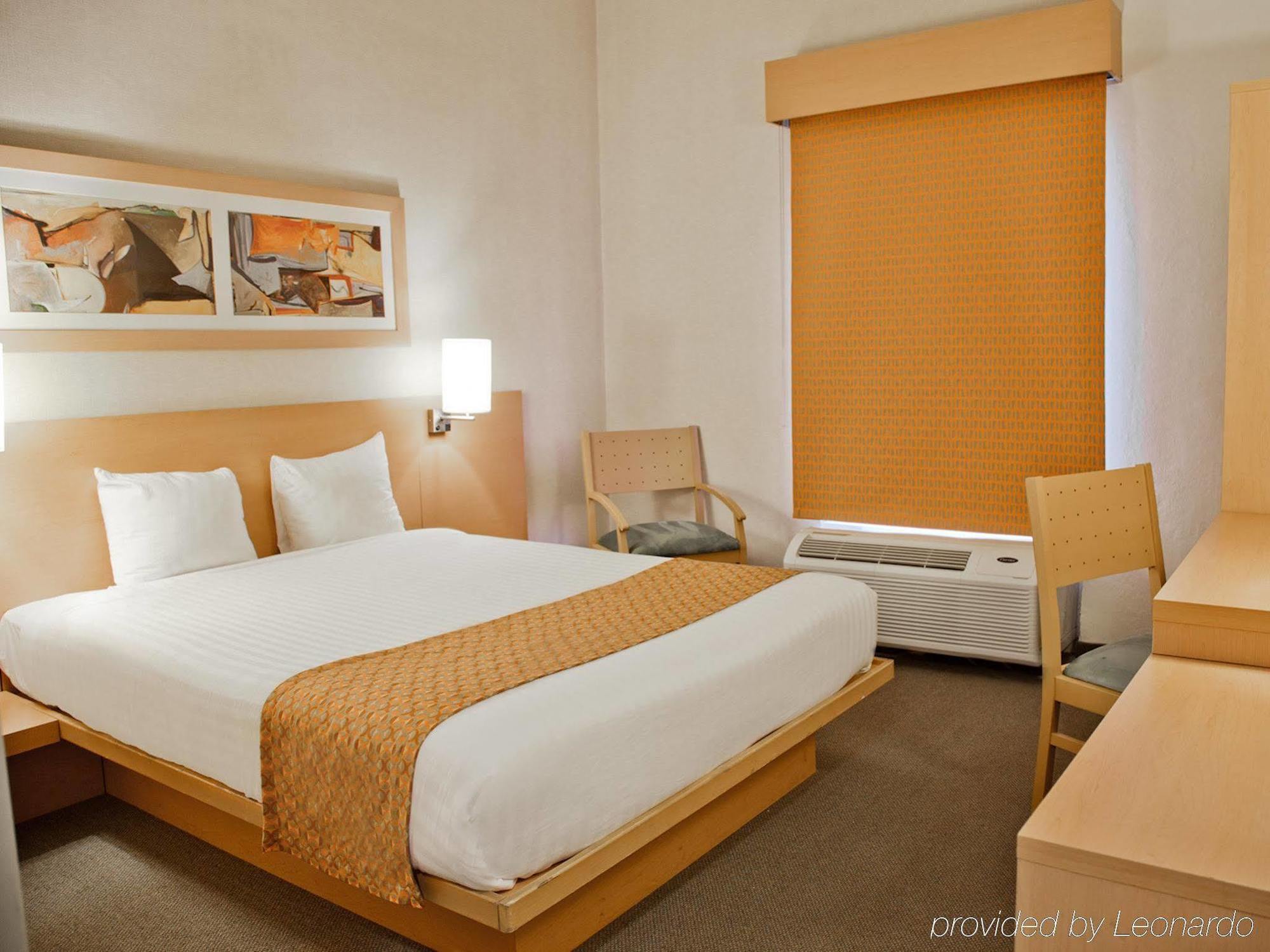 City Express By Marriott Celaya Parque Luaran gambar